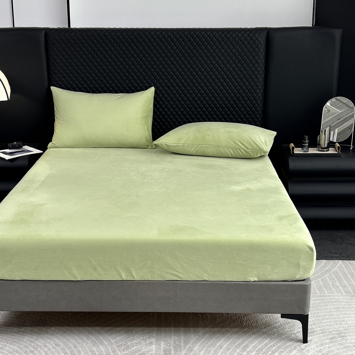 91家纺网 家纺一手货源 找家纺 馨乐家纺 2025新款简约时尚纯色水晶绒床笠 抹茶