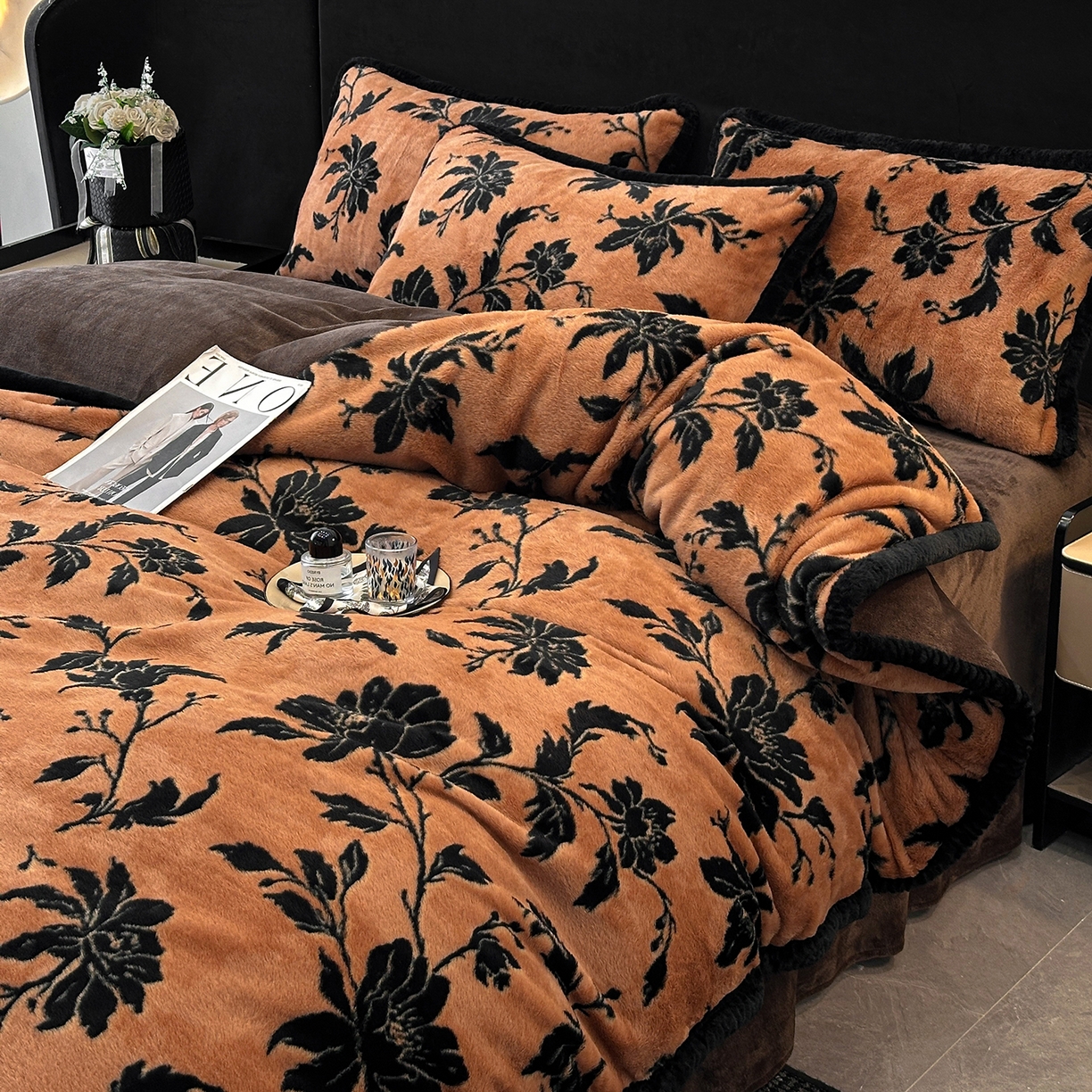 91家纺网 家纺一手货源 找家纺 畅畅家纺 2025新款高克重新款冬季加厚兔毛绒包边款床单床笠四件套 国色天香