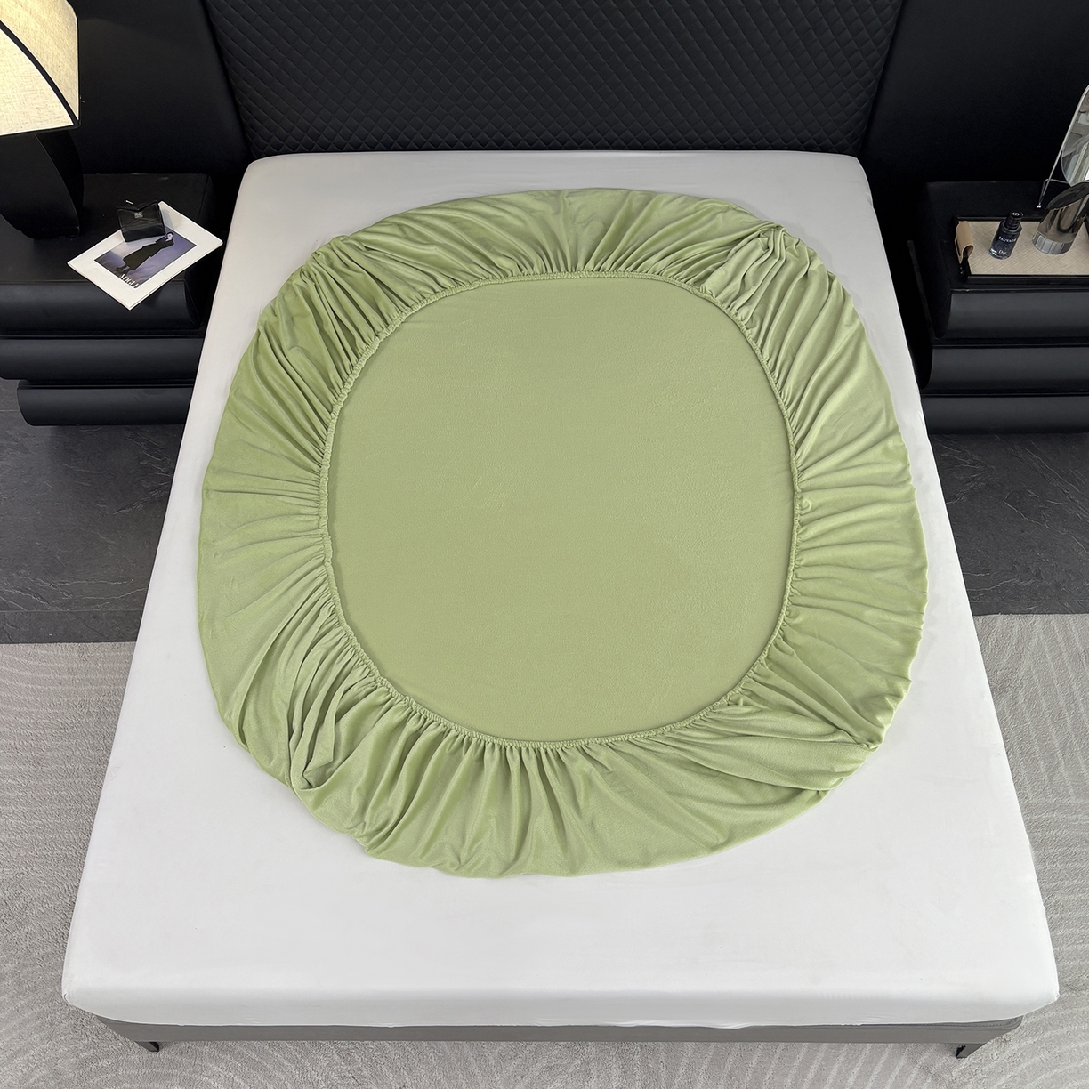 91家纺网 家纺一手货源 找家纺 馨乐家纺 2025新款简约时尚纯色水晶绒床笠 抹茶