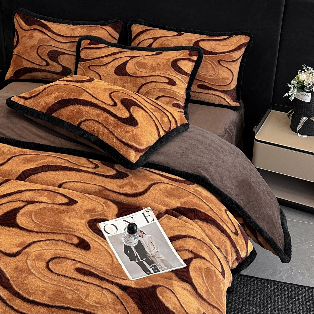 91家纺网 家纺一手货源 找家纺 畅畅家纺 2025新款高克重新款冬季加厚兔毛绒包边款床单床笠四件套 极简生活