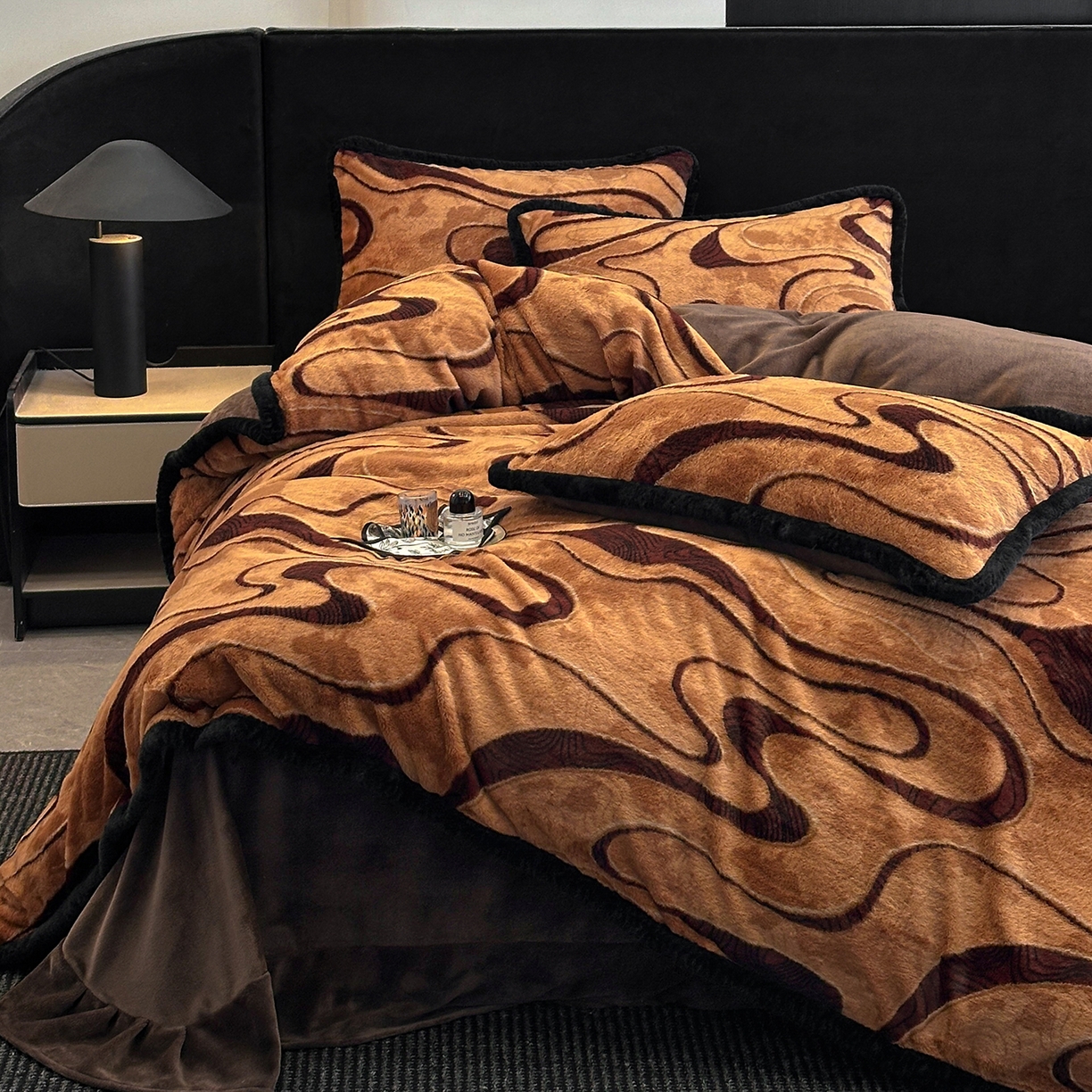 91家纺网 家纺一手货源 找家纺 畅畅家纺 2025新款高克重新款冬季加厚兔毛绒包边款床单床笠四件套 极简生活