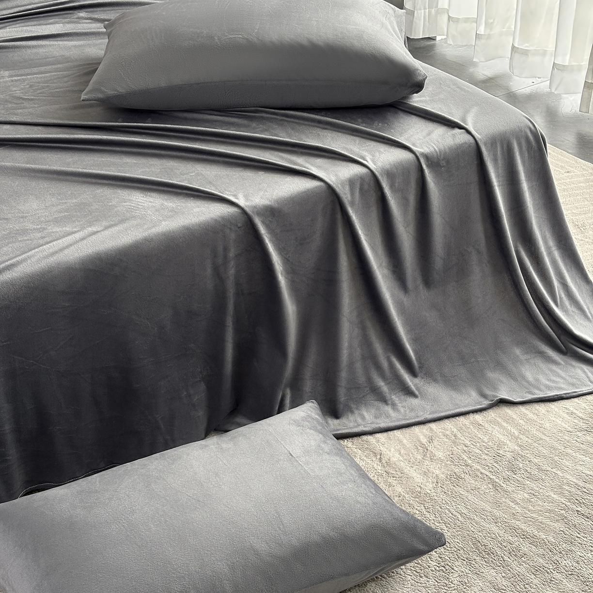 91家纺网 家纺一手货源 找家纺 （总）馨乐家纺 2025新款简约时尚纯色水晶绒床单