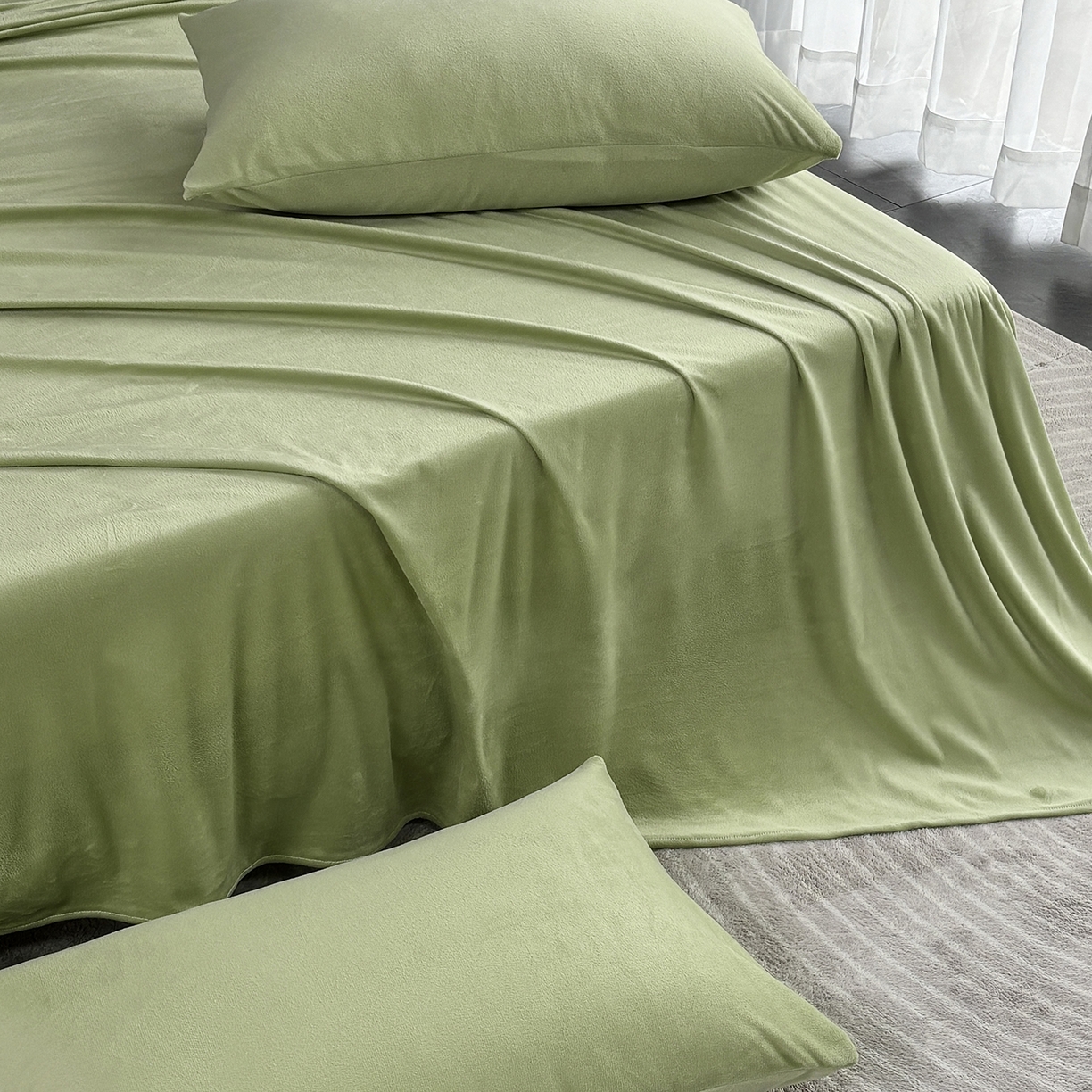 91家纺网 家纺一手货源 找家纺 馨乐家纺 2025新款简约时尚纯色水晶绒床单 抹茶