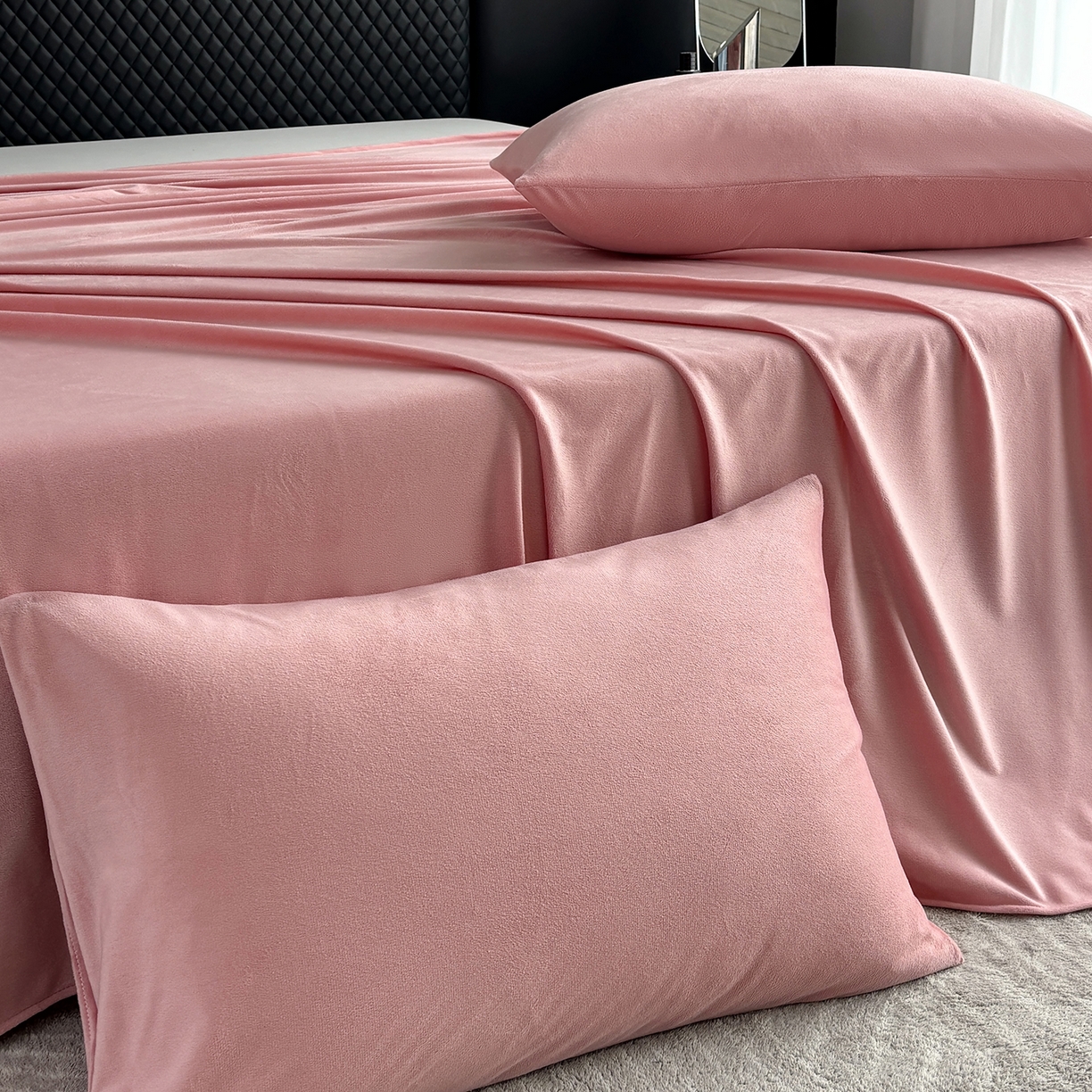 91家纺网 家纺一手货源 找家纺 馨乐家纺 2025新款简约时尚纯色水晶绒床单 豆沙