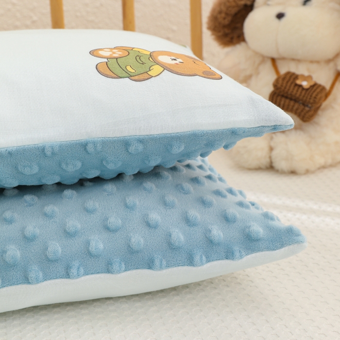 91家纺网 家纺一手货源 找家纺 织布人 2025新款枕芯A类全棉卡通豆豆枕双面可用儿童学生枕套+枕芯可拆洗 A类蓝色小熊