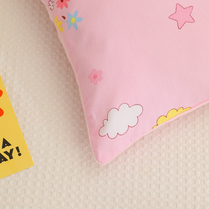 91家纺网 家纺一手货源 找家纺 （总）织布人 2025新款枕芯A类全棉卡通豆豆枕双面可用儿童学生枕套+枕芯可拆洗