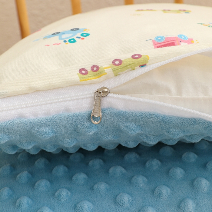 91家纺网 家纺一手货源 找家纺 织布人 2025新款枕芯A类全棉卡通豆豆枕双面可用儿童学生枕套+枕芯可拆洗 A类工程车队