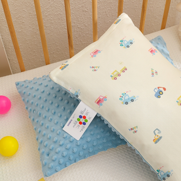 91家纺网 家纺一手货源 找家纺 织布人 2025新款枕芯A类全棉卡通豆豆枕双面可用儿童学生枕套+枕芯可拆洗 A类工程车队