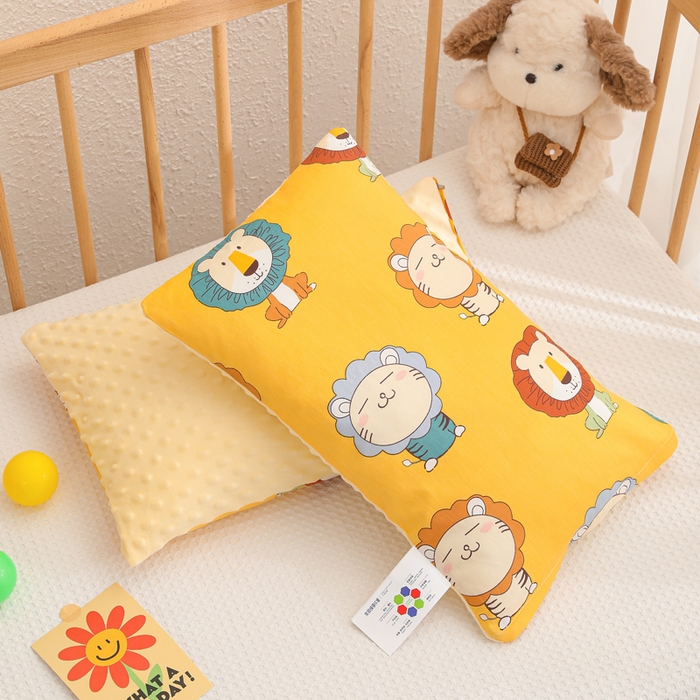 91家纺网 家纺一手货源 找家纺 织布人 2025新款枕芯A类全棉卡通豆豆枕双面可用儿童学生枕套+枕芯可拆洗 A类狮子王国