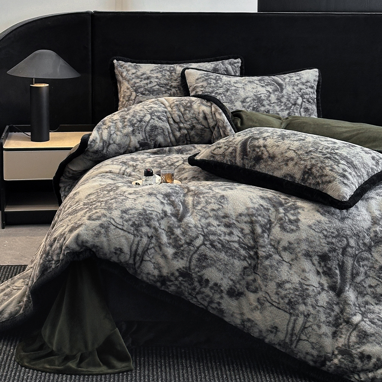 91家纺网 家纺一手货源 找家纺 畅畅家纺 2025新款高克重新款冬季加厚兔毛绒包边款床单床笠四件套 林影