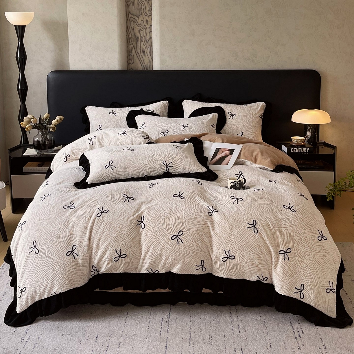 91家纺网 家纺一手货源 找家纺 （总）雅高家居 2025新款秋冬琥珀系复古赫本法式高克重加厚韩版牛奶绒珊瑚绒四件套全消光立体浮雕数码印花ins风提花保暖宝宝绒四件套