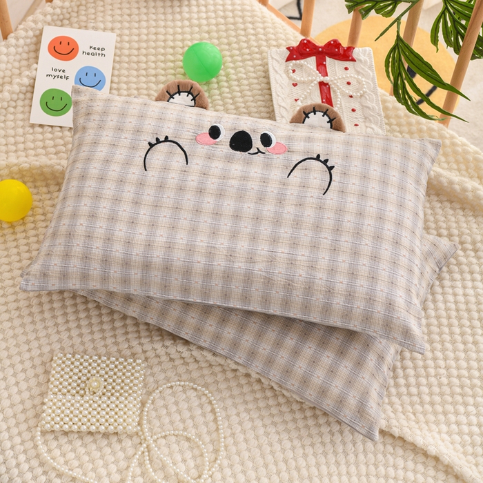 91家纺网 家纺一手货源 找家纺 织布人 2025新款枕芯A类全棉卡通儿童枕幼儿园午睡枕学生宿舍专用枕头-开心熊 A类卡通开心熊-灰色