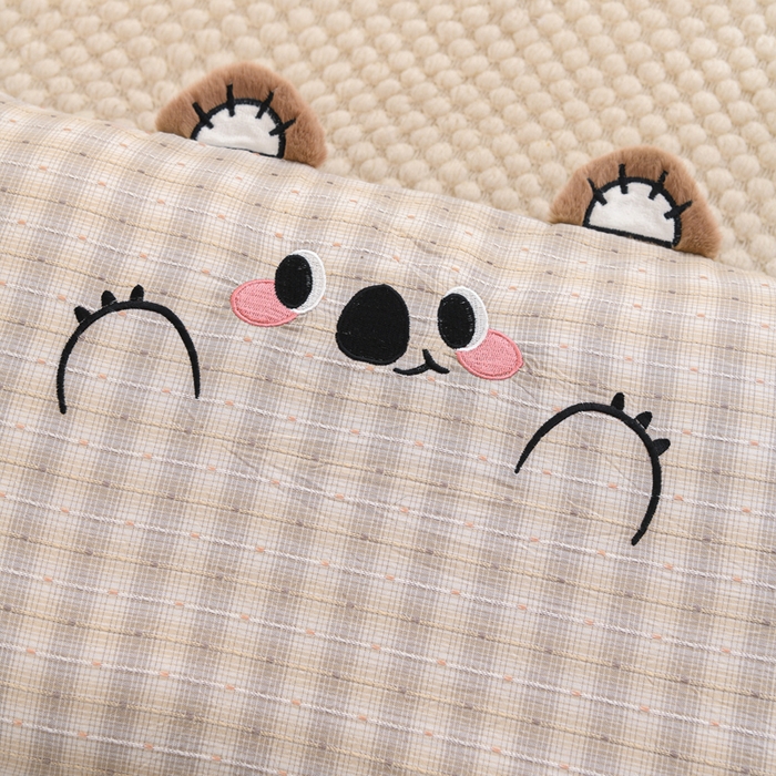 91家纺网 家纺一手货源 找家纺 织布人 2025新款枕芯A类全棉卡通儿童枕幼儿园午睡枕学生宿舍专用枕头-开心熊 A类卡通开心熊-灰色