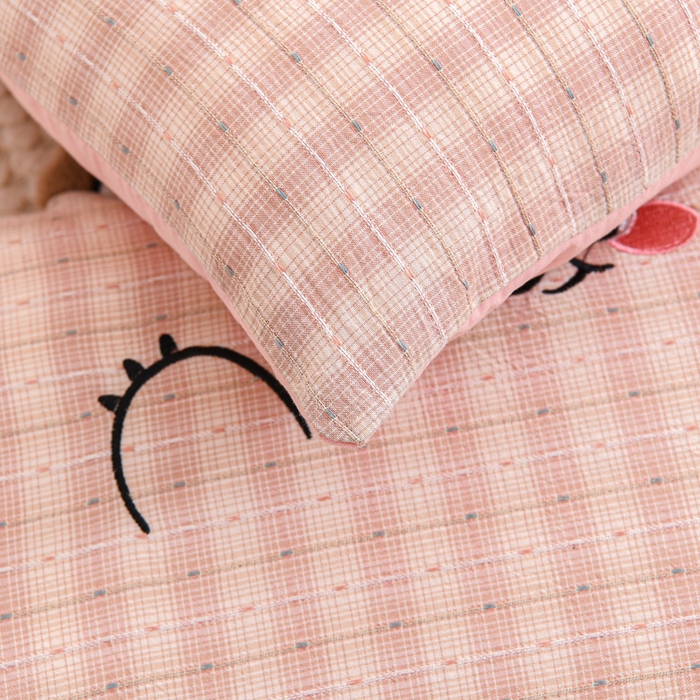 91家纺网 家纺一手货源 找家纺 （总）织布人 2025新款枕芯A类全棉卡通儿童枕幼儿园午睡枕学生宿舍专用枕头-开心熊