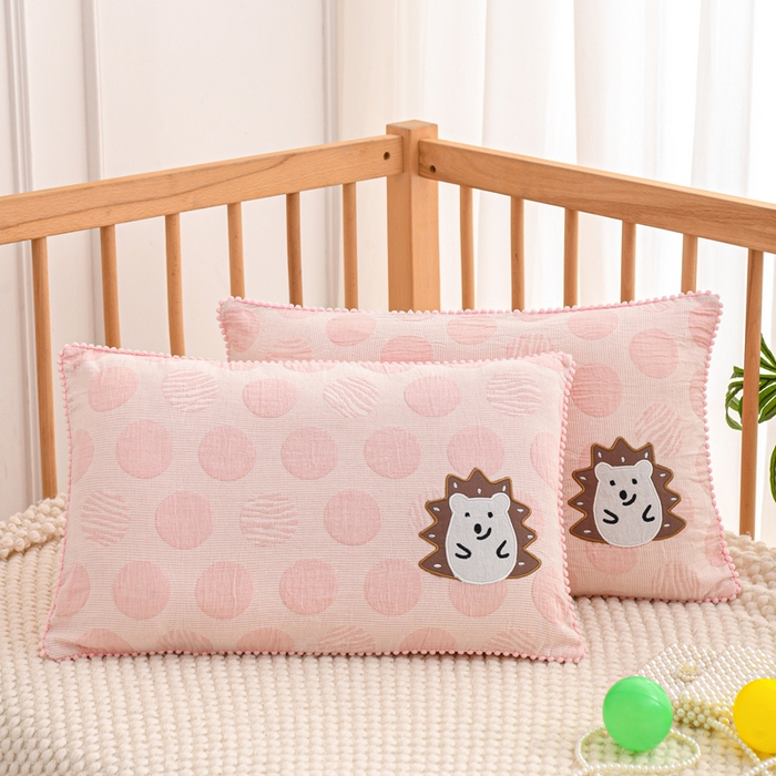 91家纺网 家纺一手货源 找家纺 （总）织布人 2025新款枕芯A类全棉卡通儿童枕幼儿园午睡枕学生宿舍专用枕头-小刺猬