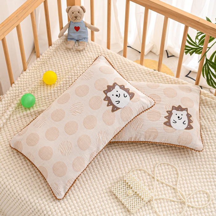 91家纺网 家纺一手货源 找家纺 织布人 2025新款枕芯A类全棉卡通儿童枕幼儿园午睡枕学生宿舍专用枕头-小刺猬 A类卡通小刺猬-咖色