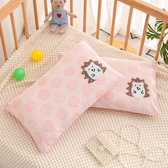 91家纺网 家纺一手货源 找家纺 织布人 2025新款枕芯A类全棉卡通儿童枕幼儿园午睡枕学生宿舍专用枕头-小刺猬 A类卡通小刺猬-粉色