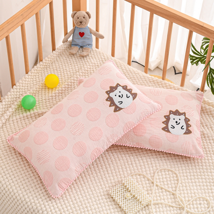 91家纺网 家纺一手货源 找家纺 织布人 2025新款枕芯A类全棉卡通儿童枕幼儿园午睡枕学生宿舍专用枕头-小刺猬 A类卡通小刺猬-粉色