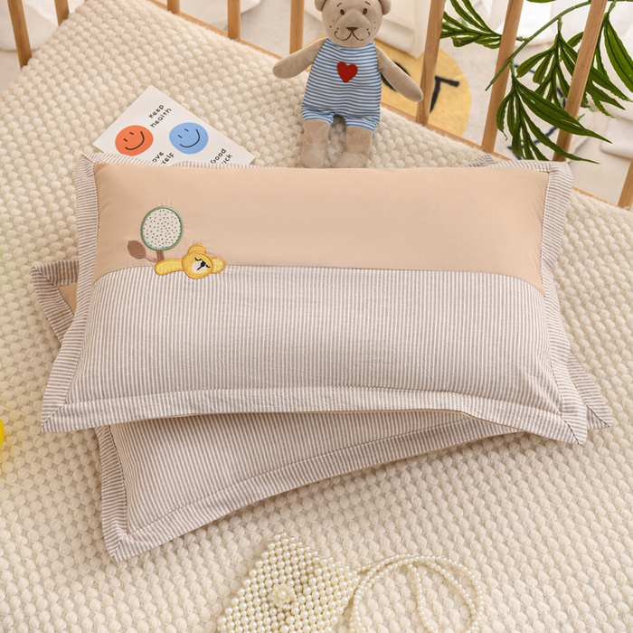 91家纺网 家纺一手货源 找家纺 织布人 2025新款枕芯A类全棉卡通儿童枕幼儿园午睡枕学生宿舍专用枕头-小卡拉 A类卡通小卡拉-卡其