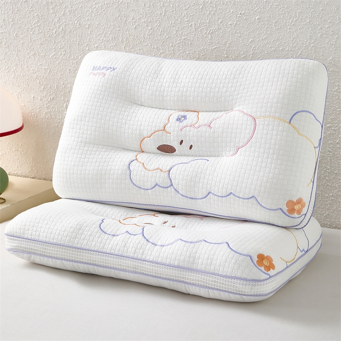 91家纺网 家纺一手货源 找家纺 （总）织布人 2025新款枕芯A类针织棉刺绣泡芙小狗儿童学生枕成人亲子枕头枕芯