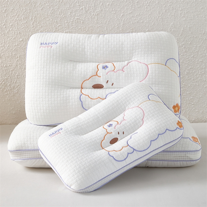 91家纺网 家纺一手货源 找家纺 （总）织布人 2025新款枕芯A类针织棉刺绣泡芙小狗儿童学生枕成人亲子枕头枕芯