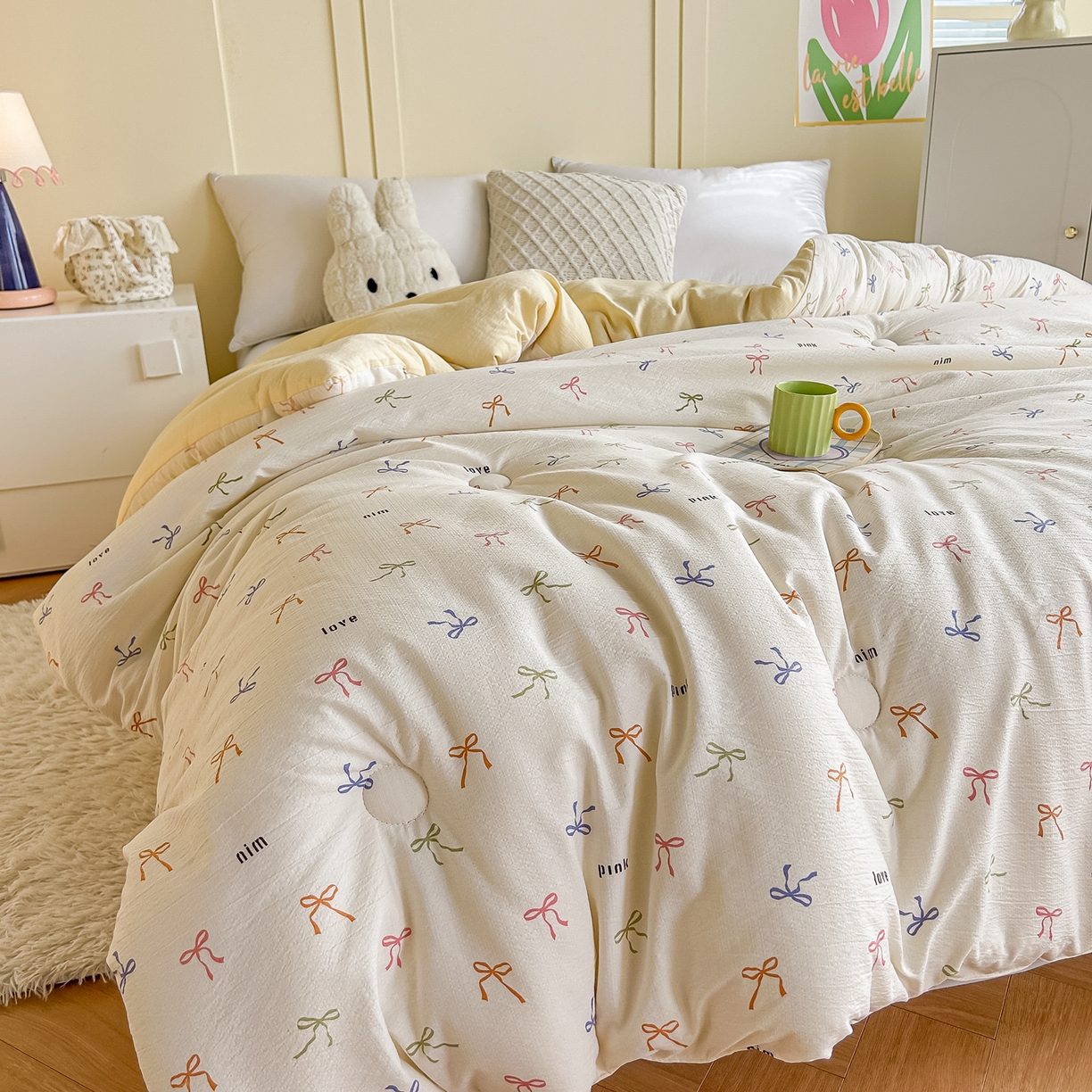 91家纺网 家纺一手货源 找家纺 佳鸿家纺 2025新款云感双层纱冬被软糯云朵棉春秋被被子加厚被芯 彩色蝴蝶结