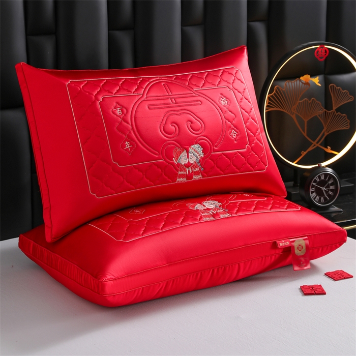 91家纺网 家纺一手货源 找家纺 织布人 2025新款枕芯轻奢A类贡缎天丝刺绣婚庆枕头大红结婚专用枕芯 A类贡缎天丝枕-盛世红妆