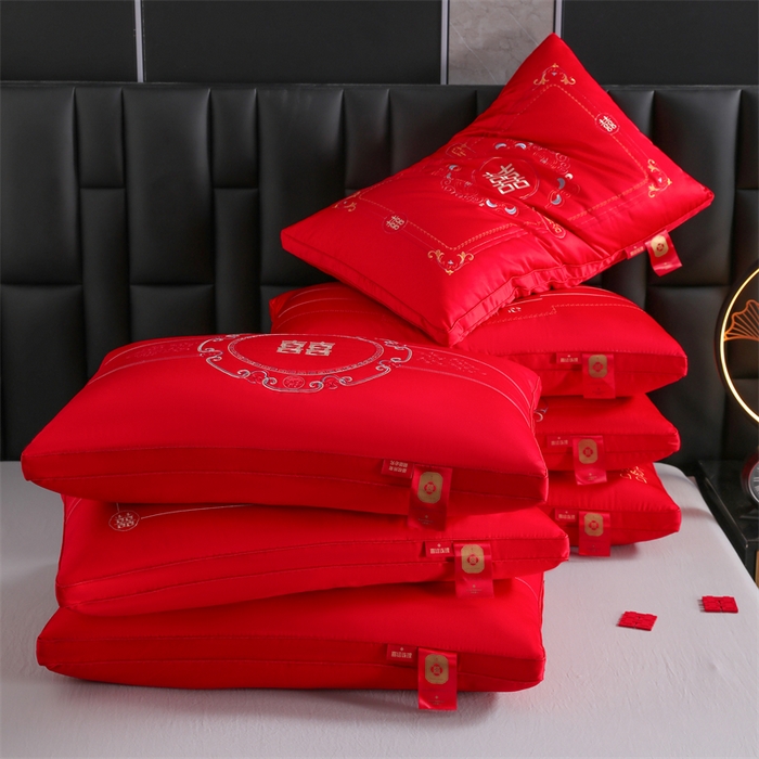 91家纺网 家纺一手货源 找家纺 （总）织布人 2025新款枕芯轻奢A类贡缎天丝刺绣婚庆枕头大红结婚专用枕芯