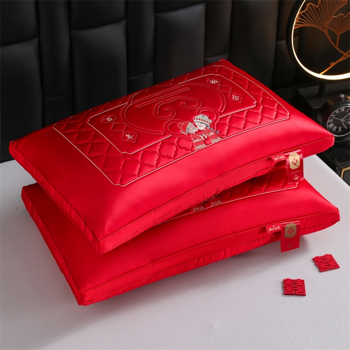 91家纺网 家纺一手货源 找家纺 织布人 2025新款枕芯轻奢A类贡缎天丝刺绣婚庆枕头大红结婚专用枕芯 A类贡缎天丝枕-盛世红妆