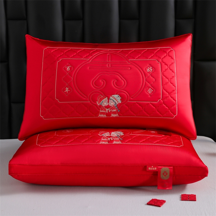 91家纺网 家纺一手货源 找家纺 织布人 2025新款枕芯轻奢A类贡缎天丝刺绣婚庆枕头大红结婚专用枕芯 A类贡缎天丝枕-盛世红妆