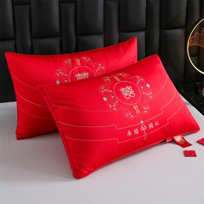 91家纺网 家纺一手货源 找家纺 织布人 2025新款枕芯轻奢A类贡缎天丝刺绣婚庆枕头大红结婚专用枕芯 A类贡缎天丝枕-一恋倾城