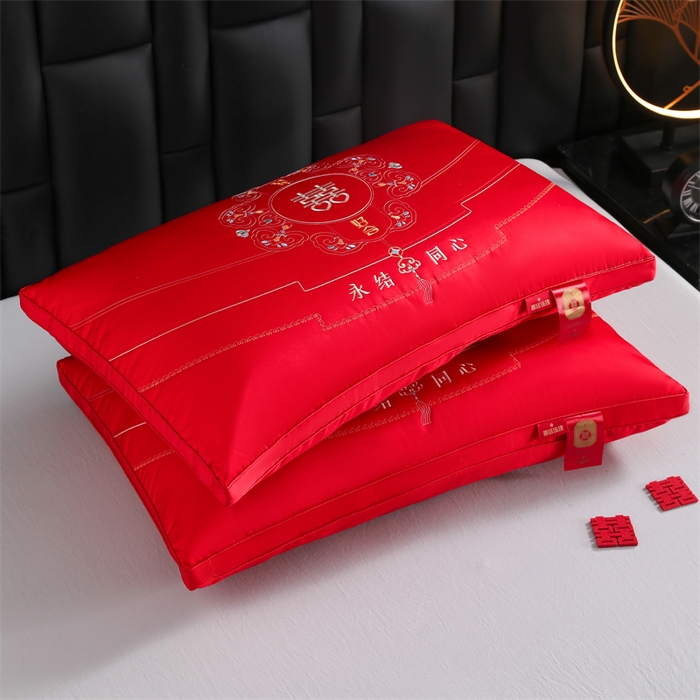 91家纺网 家纺一手货源 找家纺 织布人 2025新款枕芯轻奢A类贡缎天丝刺绣婚庆枕头大红结婚专用枕芯 A类贡缎天丝枕-一恋倾城