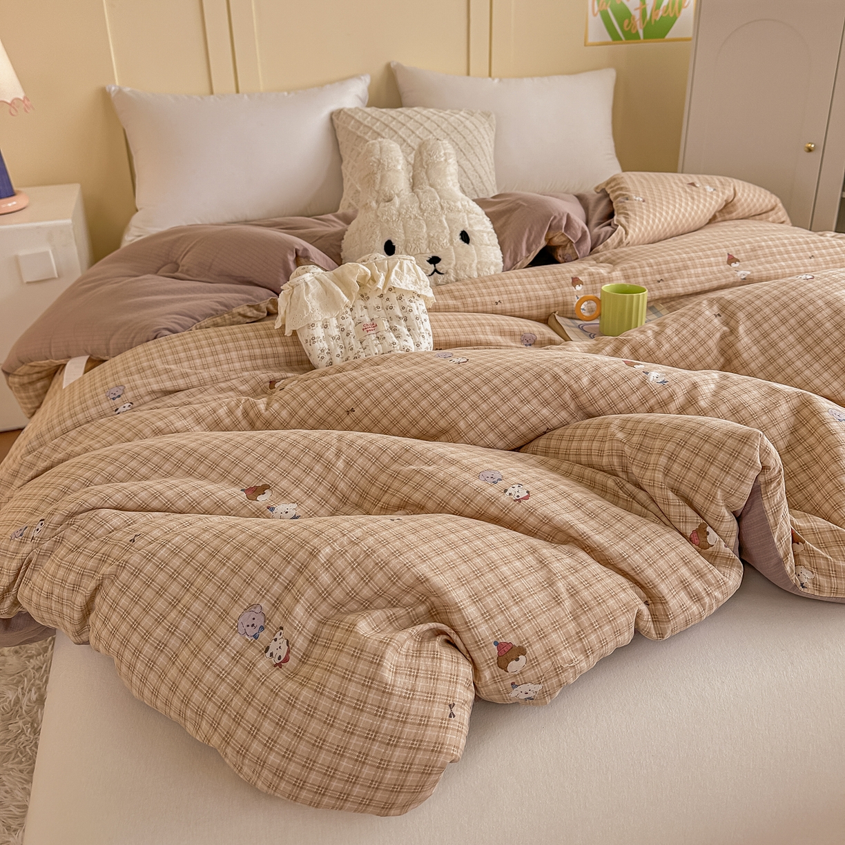 91家纺网 家纺一手货源 找家纺 佳鸿家纺 2025新款云感双层纱冬被软糯云朵棉春秋被被子加厚被芯 萌宠咖