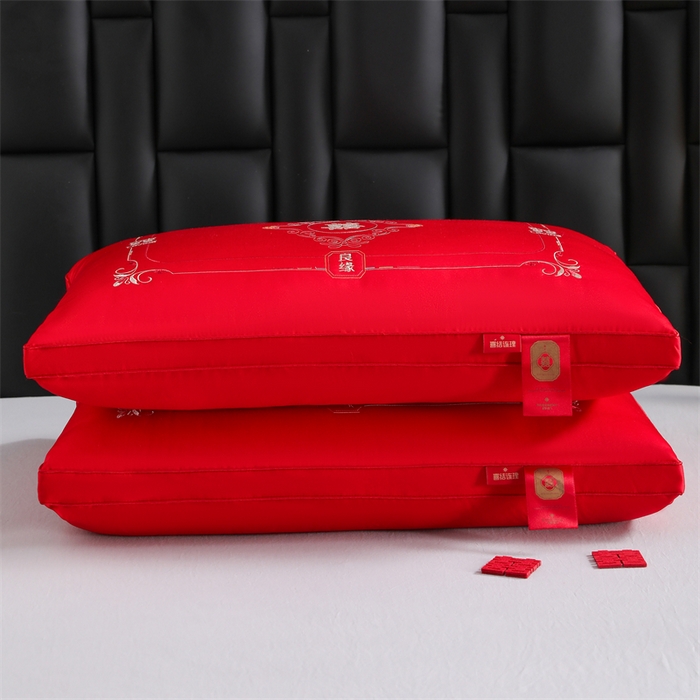 91家纺网 家纺一手货源 找家纺 织布人 2025新款枕芯轻奢A类贡缎天丝刺绣婚庆枕头大红结婚专用枕芯 A类贡缎天丝枕-呈祥报喜