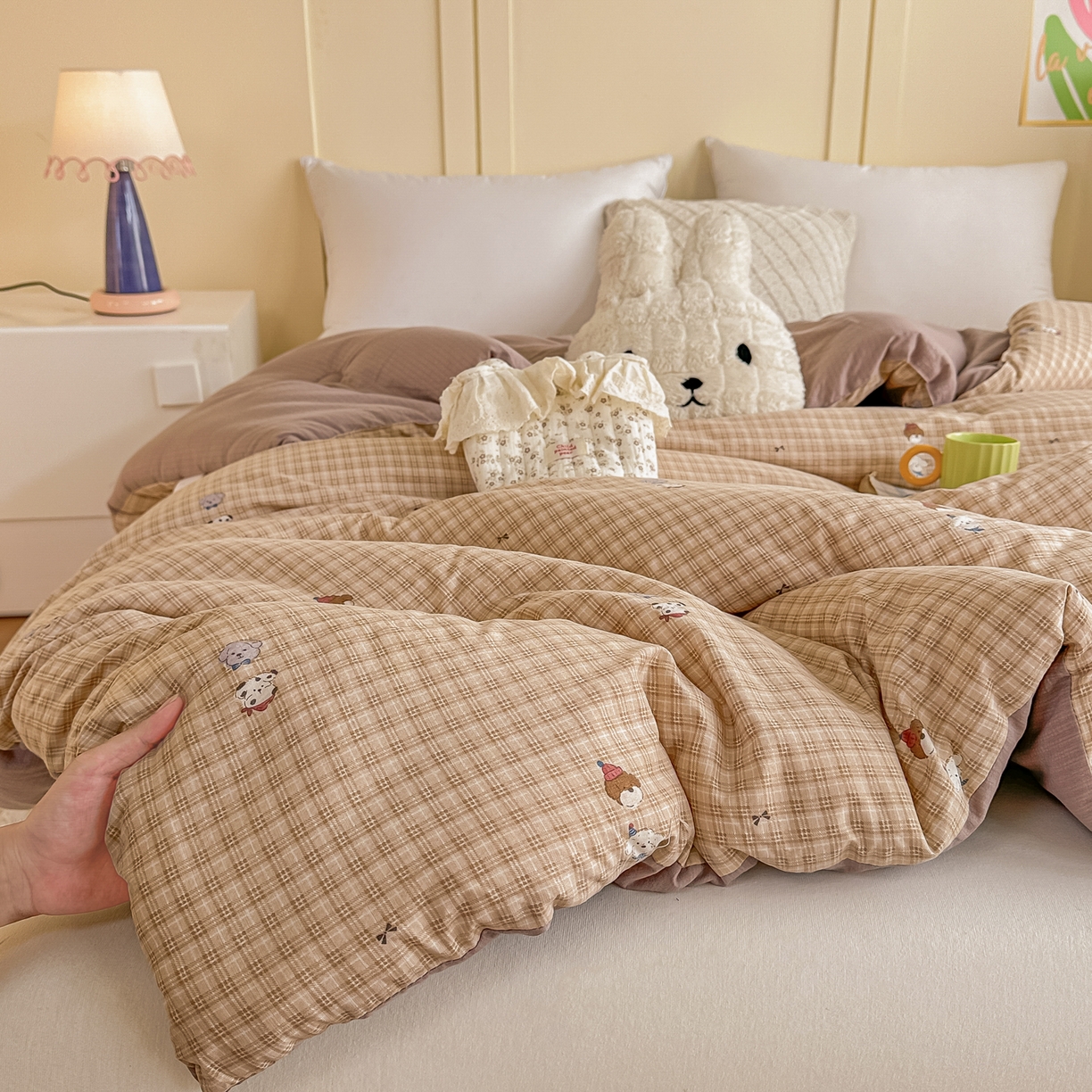 91家纺网 家纺一手货源 找家纺 佳鸿家纺 2025新款云感双层纱冬被软糯云朵棉春秋被被子加厚被芯 萌宠咖