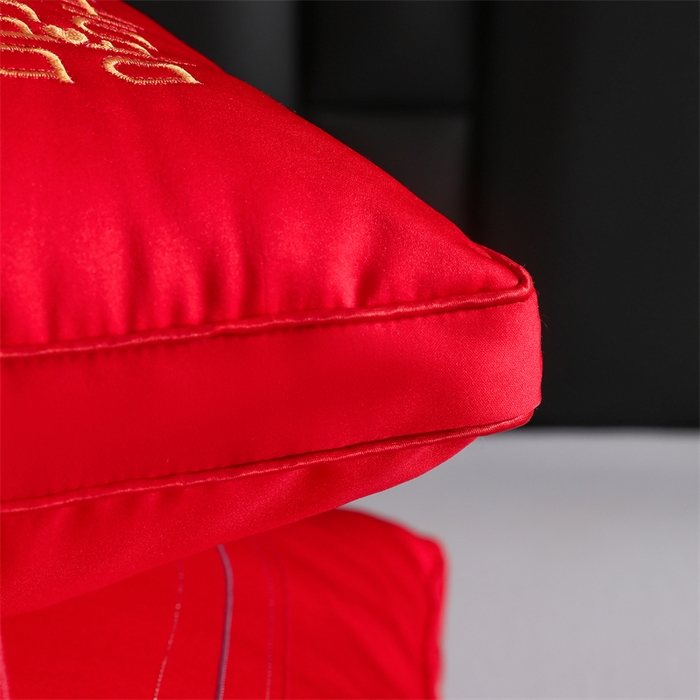 91家纺网 家纺一手货源 找家纺 织布人 2025新款枕芯轻奢A类贡缎天丝刺绣婚庆枕头大红结婚专用枕芯 A类贡缎天丝枕-山盟海誓