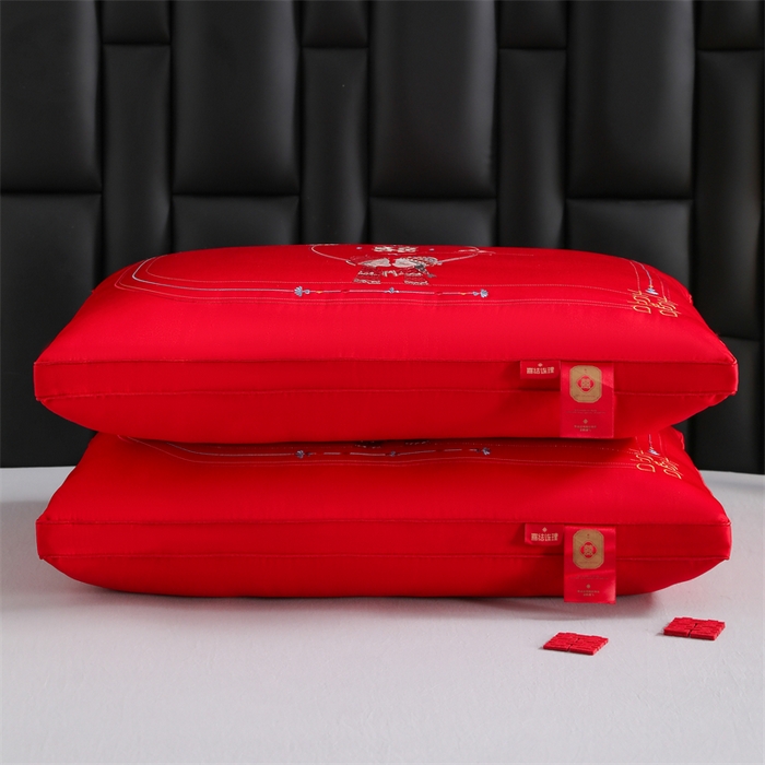 91家纺网 家纺一手货源 找家纺 织布人 2025新款枕芯轻奢A类贡缎天丝刺绣婚庆枕头大红结婚专用枕芯 A类贡缎天丝枕-山盟海誓