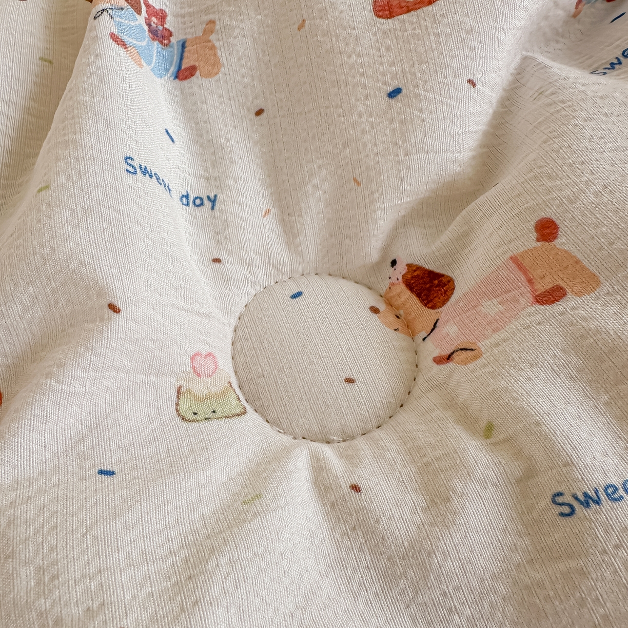 91家纺网 家纺一手货源 找家纺 佳鸿家纺 2025新款云感双层纱冬被软糯云朵棉春秋被被子加厚被芯 萌趣小狗