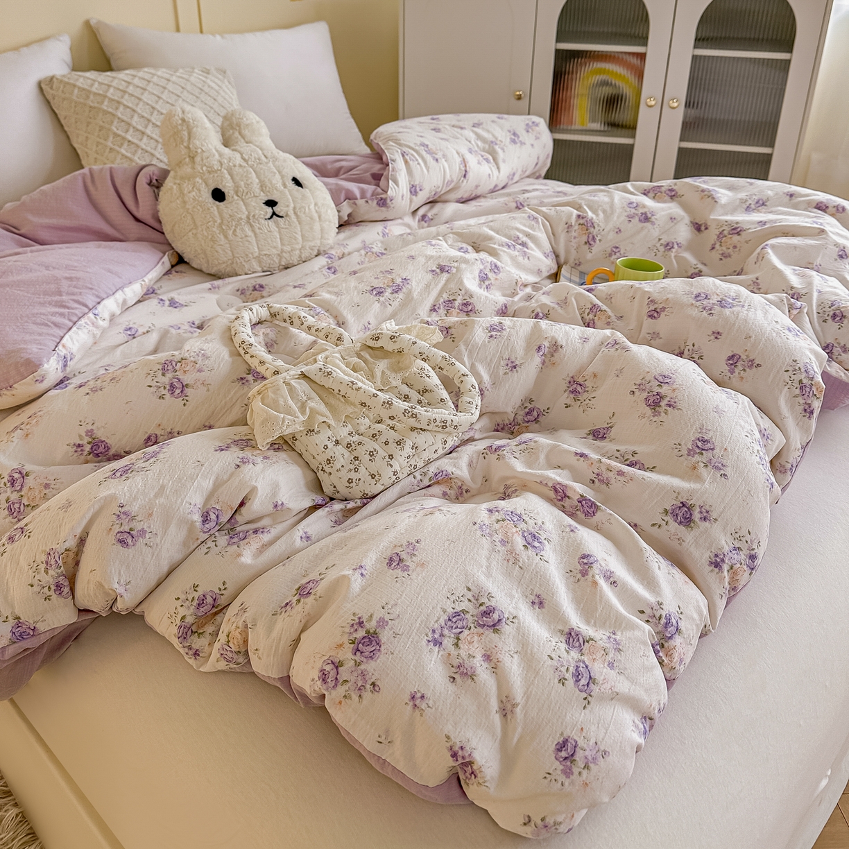 91家纺网 家纺一手货源 找家纺 佳鸿家纺 2025新款云感双层纱冬被软糯云朵棉春秋被被子加厚被芯 紫花梦境