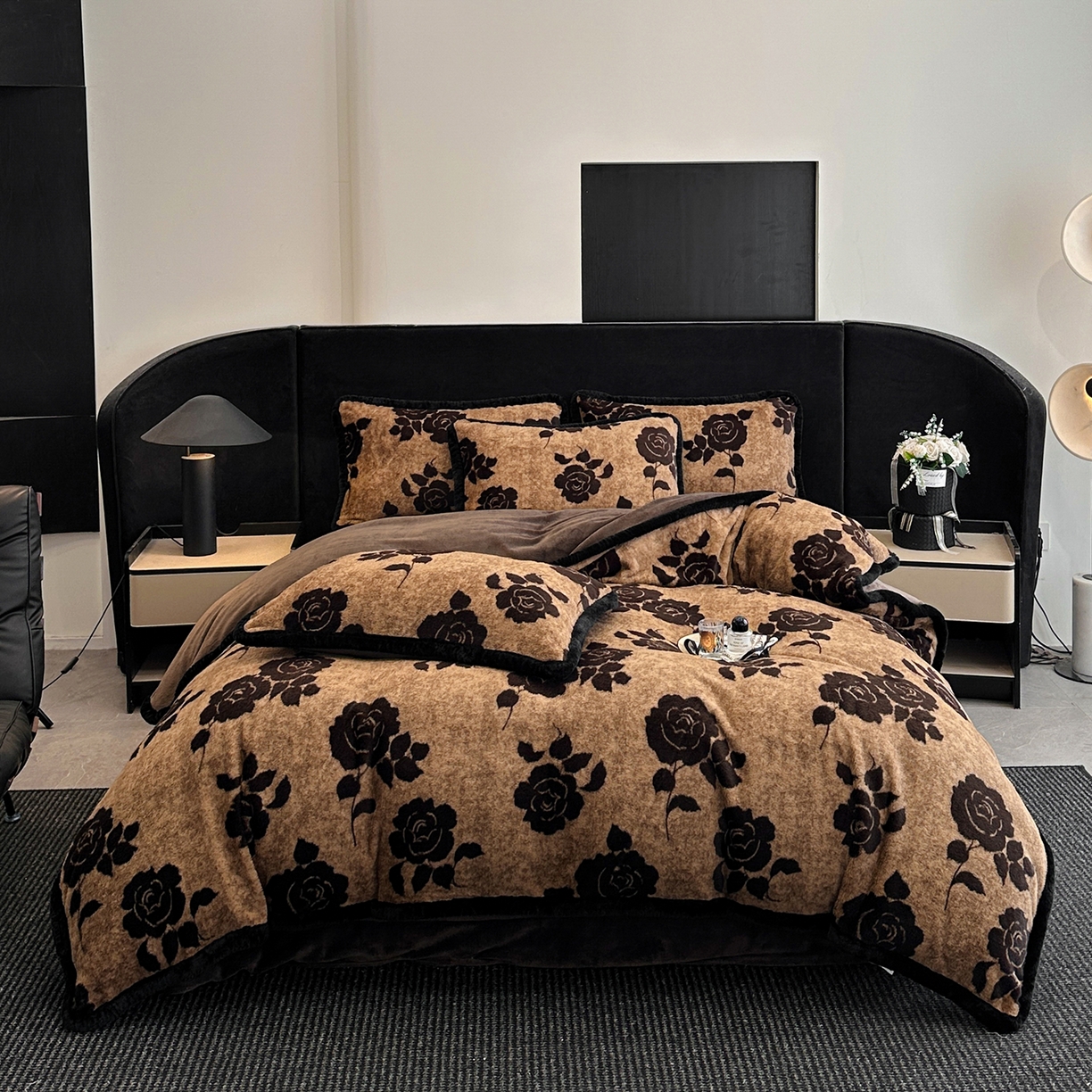 91家纺网 家纺一手货源 找家纺 畅畅家纺 2025新款高克重新款冬季加厚兔毛绒包边款床单床笠四件套 月影-卡