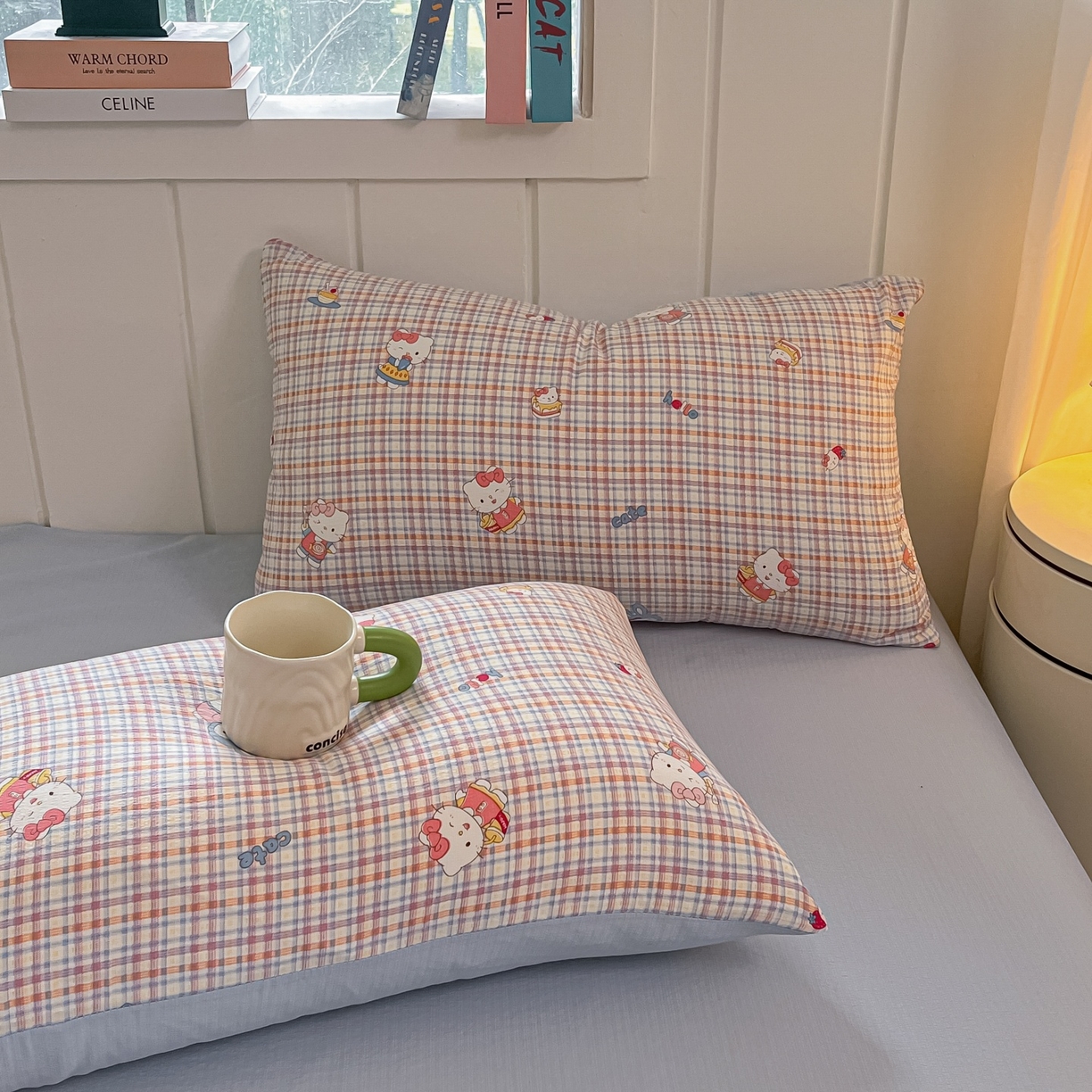 91家纺网 家纺一手货源 找家纺 佳鸿家纺 2025新款卡通云感双层纱四件套碎花学生宿舍三件套床单款 彩格kt