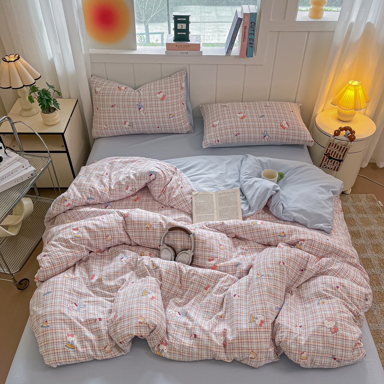 91家纺网 家纺一手货源 找家纺 佳鸿家纺 2025新款卡通云感双层纱四件套碎花学生宿舍三件套床单款 彩格kt