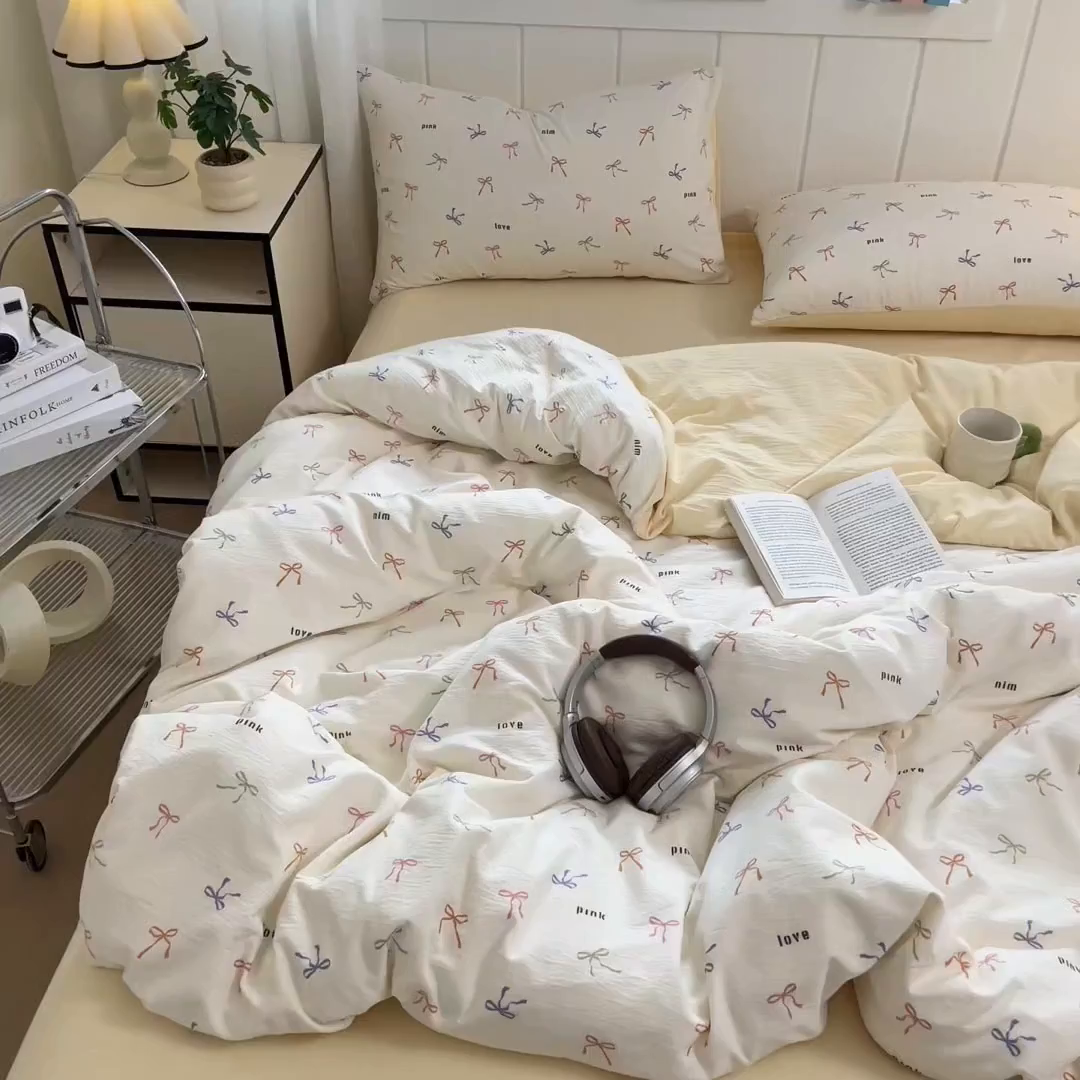 91家纺网 家纺一手货源 找家纺 佳鸿家纺 2025新款卡通云感双层纱四件套碎花学生宿舍三件套床单款 彩色蝴蝶结