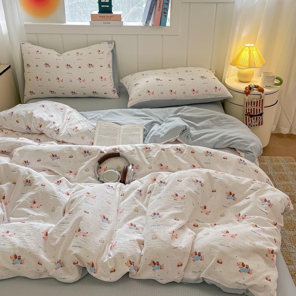 佳鸿家纺 2025新款卡通云感双层纱四件套碎花学生宿舍三件套床单款 萌趣小狗