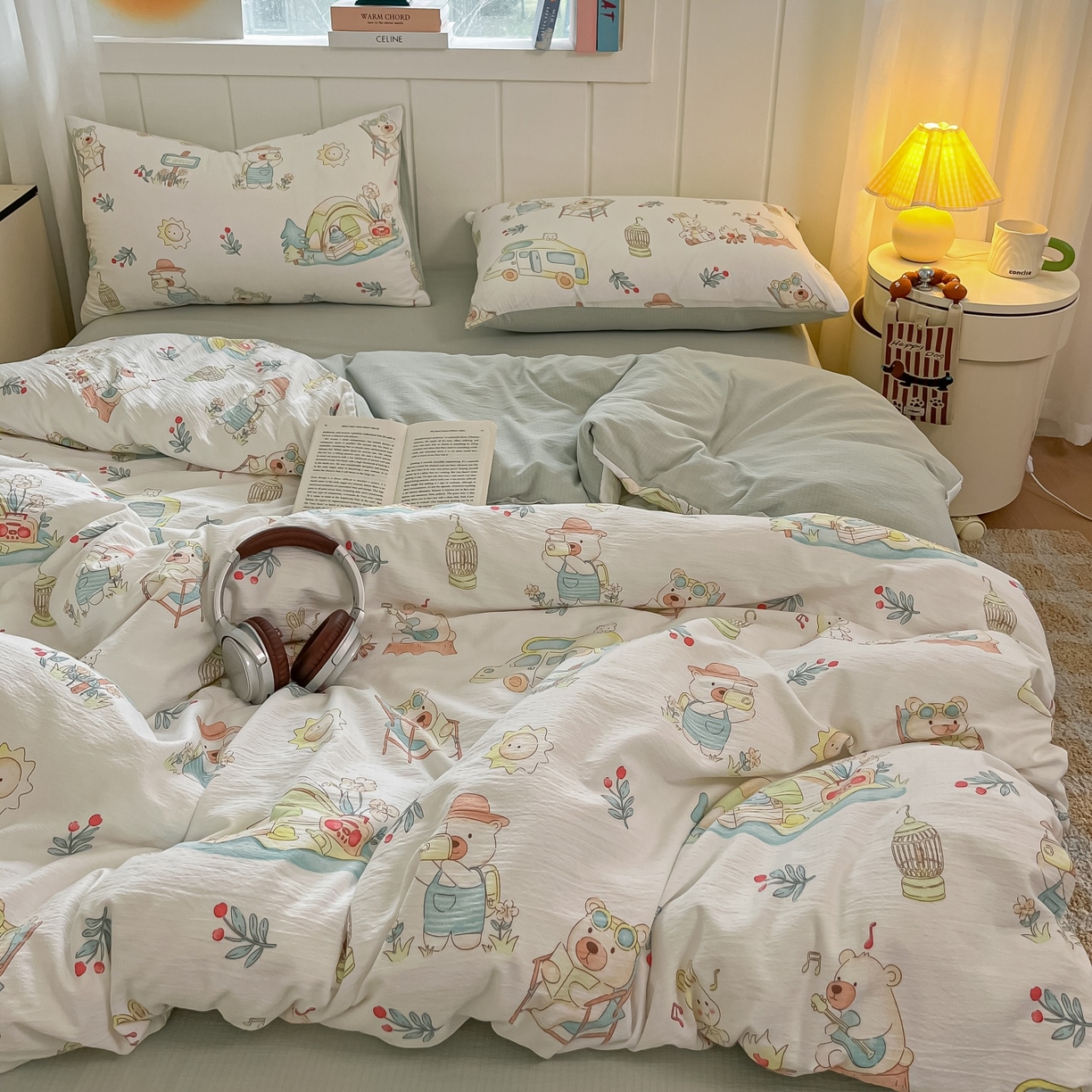佳鸿家纺 2025新款卡通云感双层纱四件套碎花学生宿舍三件套床单款 小熊露营记