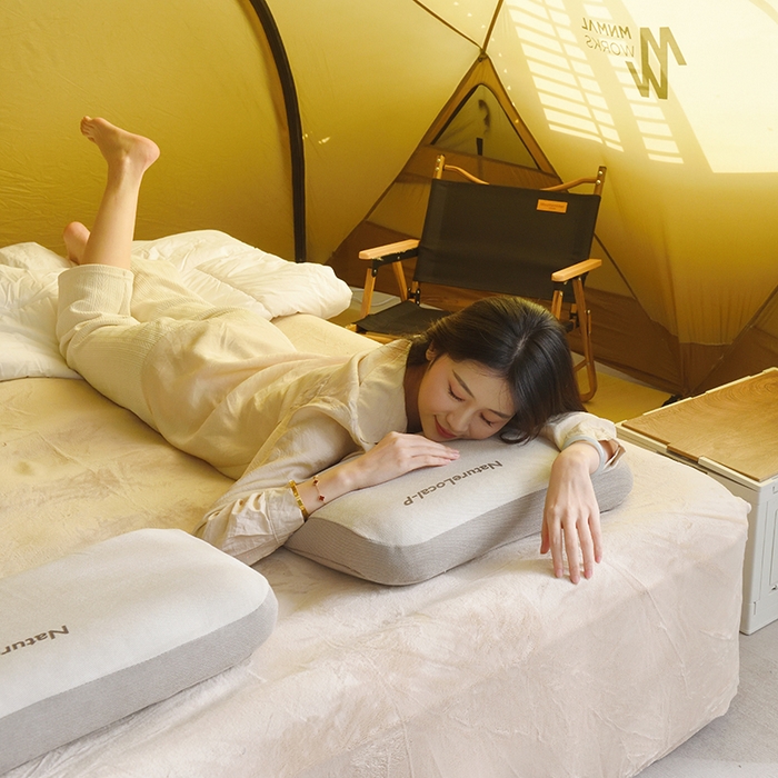 91家纺网 家纺一手货源 找家纺 （总）佳鸿家纺 2025新款户外露营午睡枕头便捷式快回弹静音护颈枕头