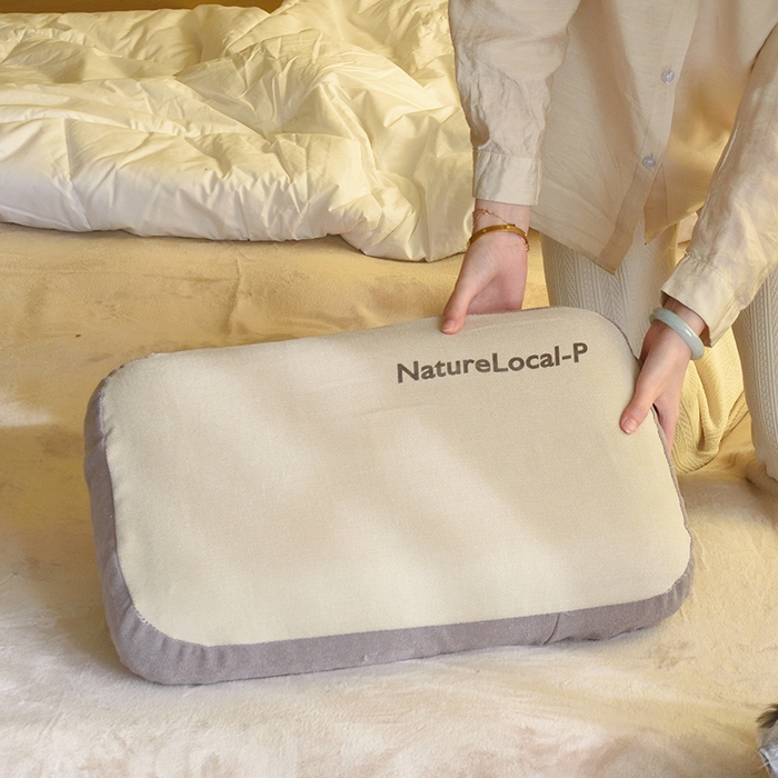 91家纺网 家纺一手货源 找家纺 佳鸿家纺 2025新款户外露营午睡枕头便捷式快回弹静音护颈枕头 夏日沙