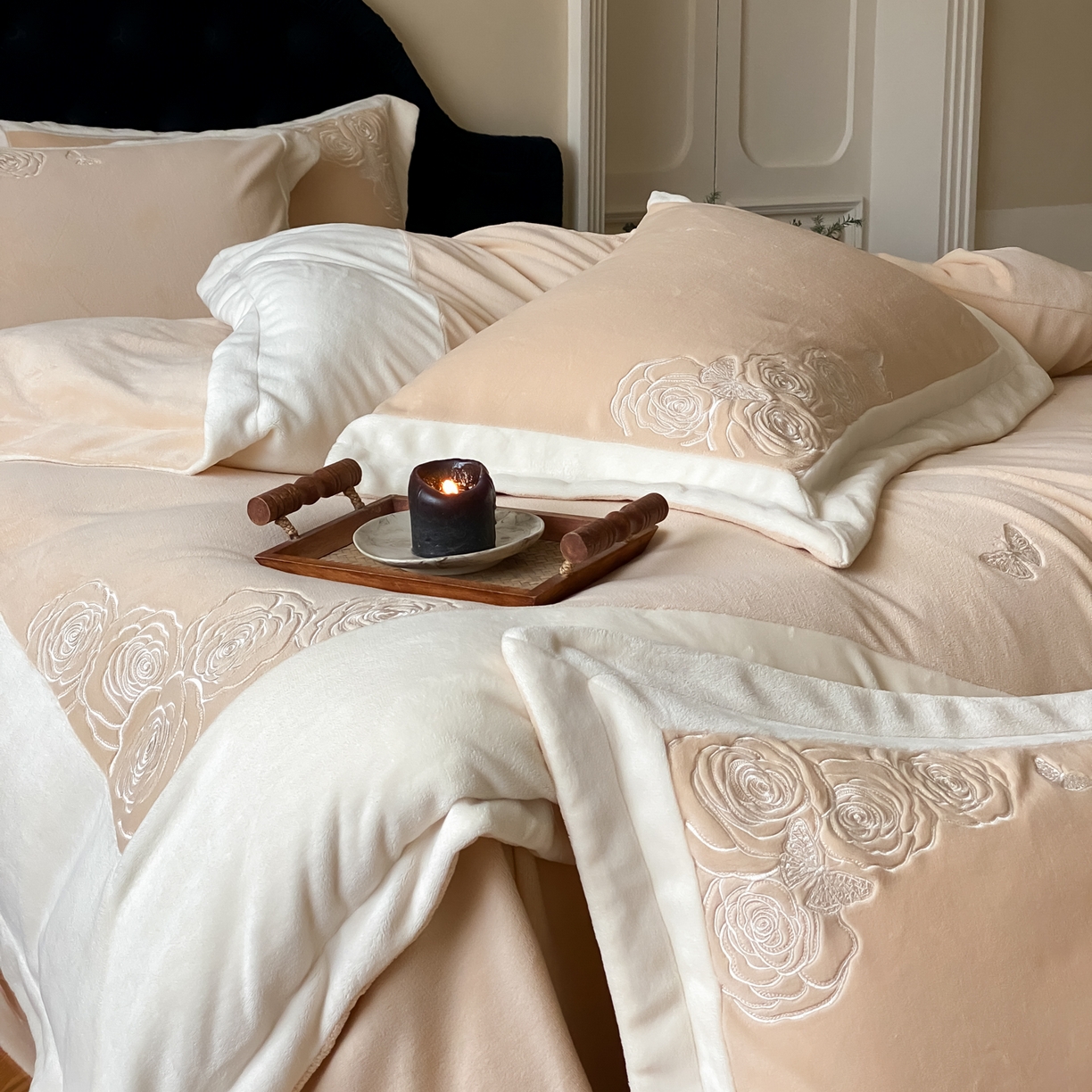 91家纺网 家纺一手货源 找家纺 （总）云栖家居 2025新款加厚立体防静电绣花牛奶绒刺绣四件套花影