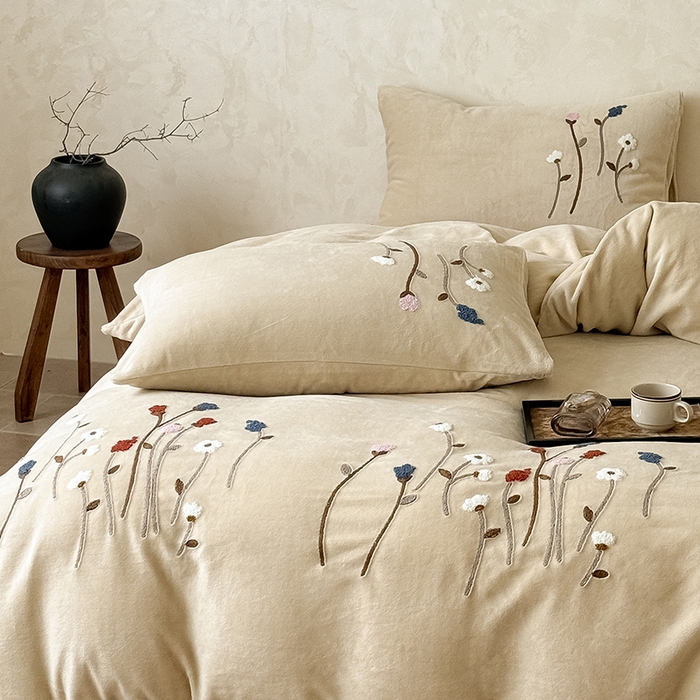 91家纺网 家纺一手货源 找家纺 （总）Mr.pig猪先生水洗棉 2025新款230克牛奶绒毛巾绣四件套