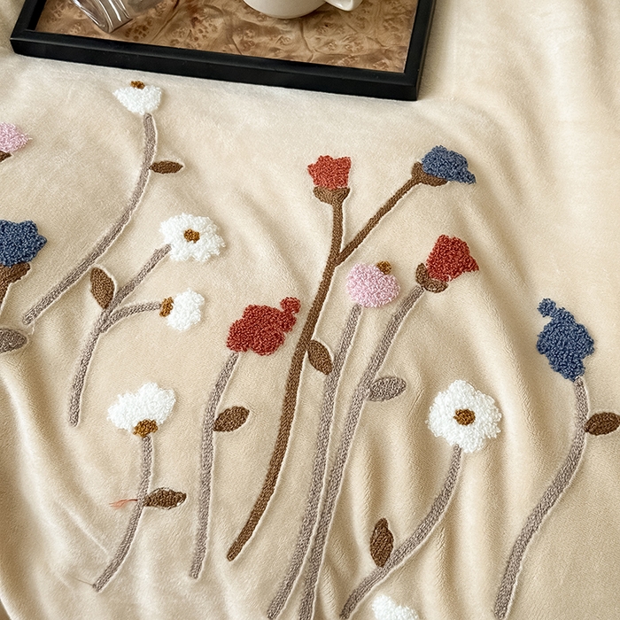 91家纺网 家纺一手货源 找家纺 （总）Mr.pig猪先生水洗棉 2025新款230克牛奶绒毛巾绣四件套